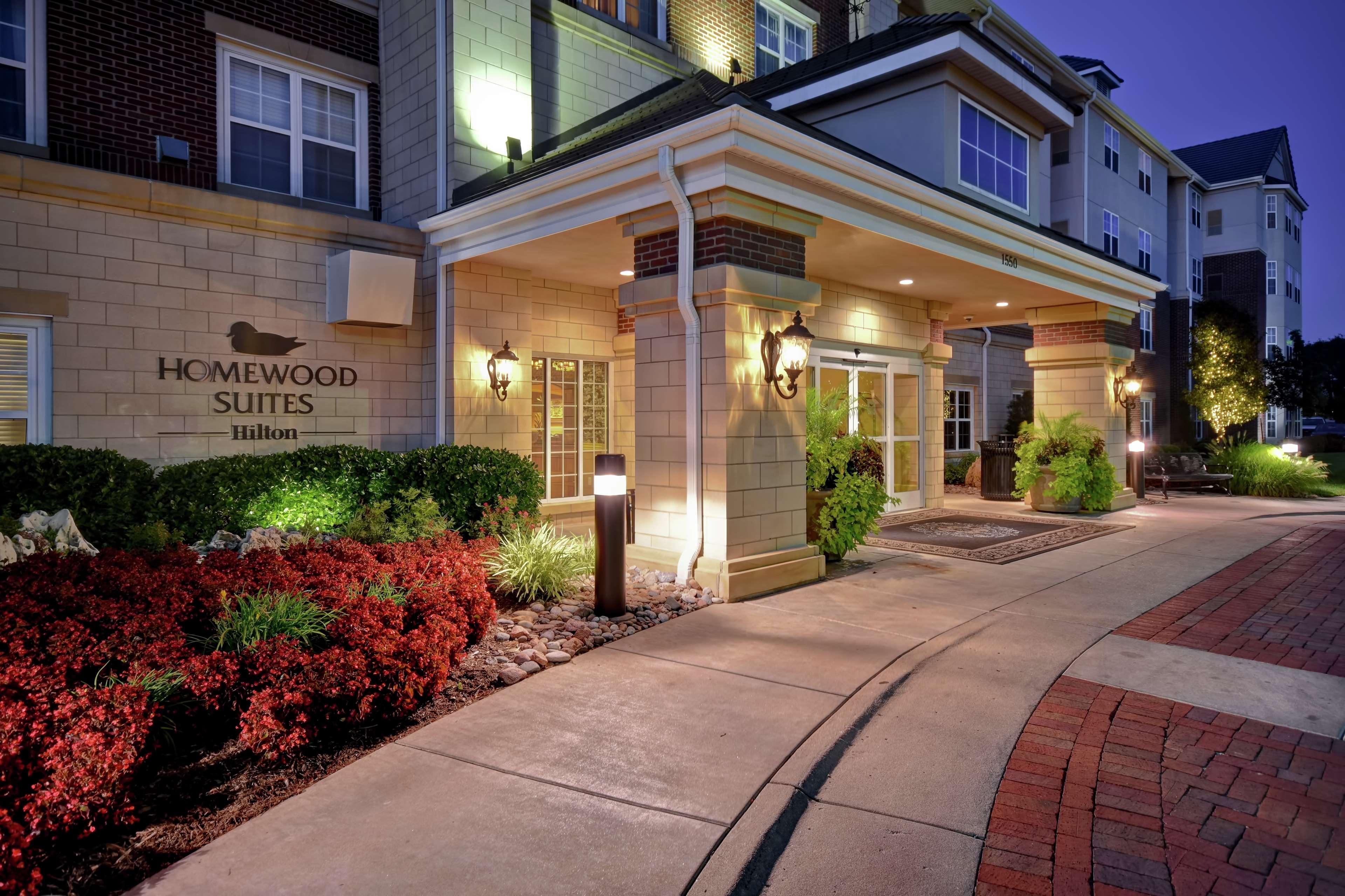 Homewood Suites By Hilton At The Waterfront Wichita Extérieur photo