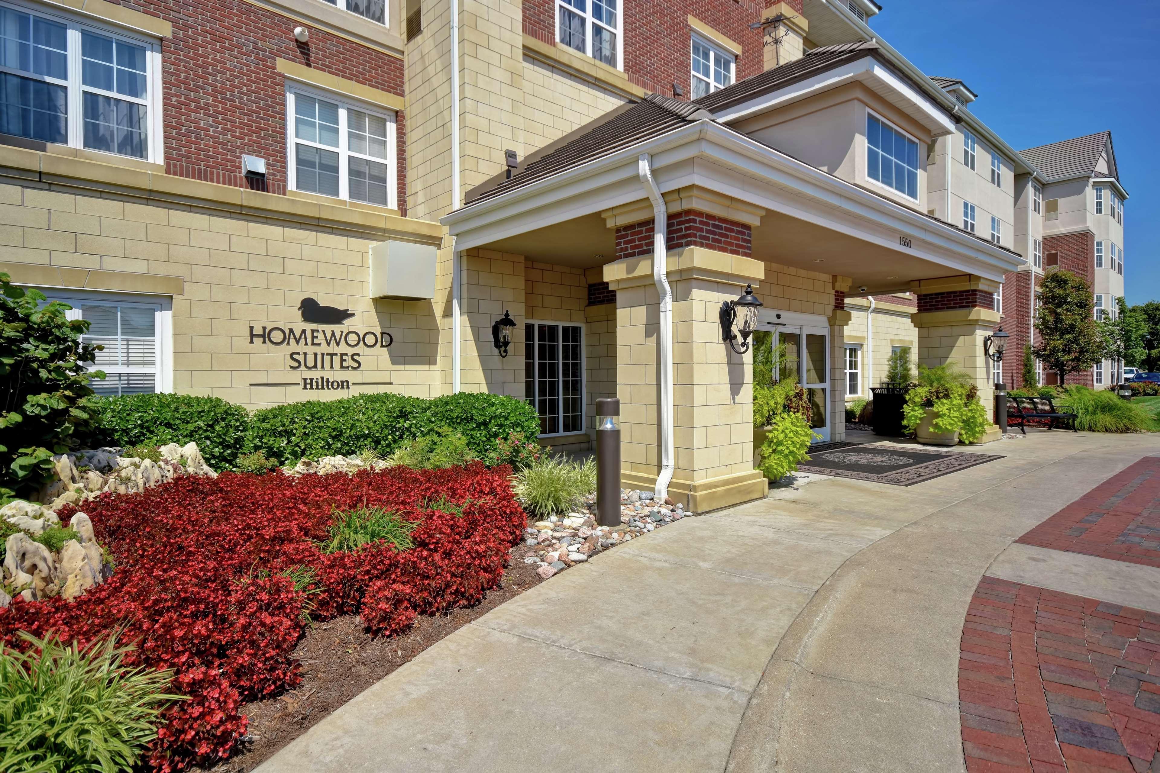 Homewood Suites By Hilton At The Waterfront Wichita Extérieur photo