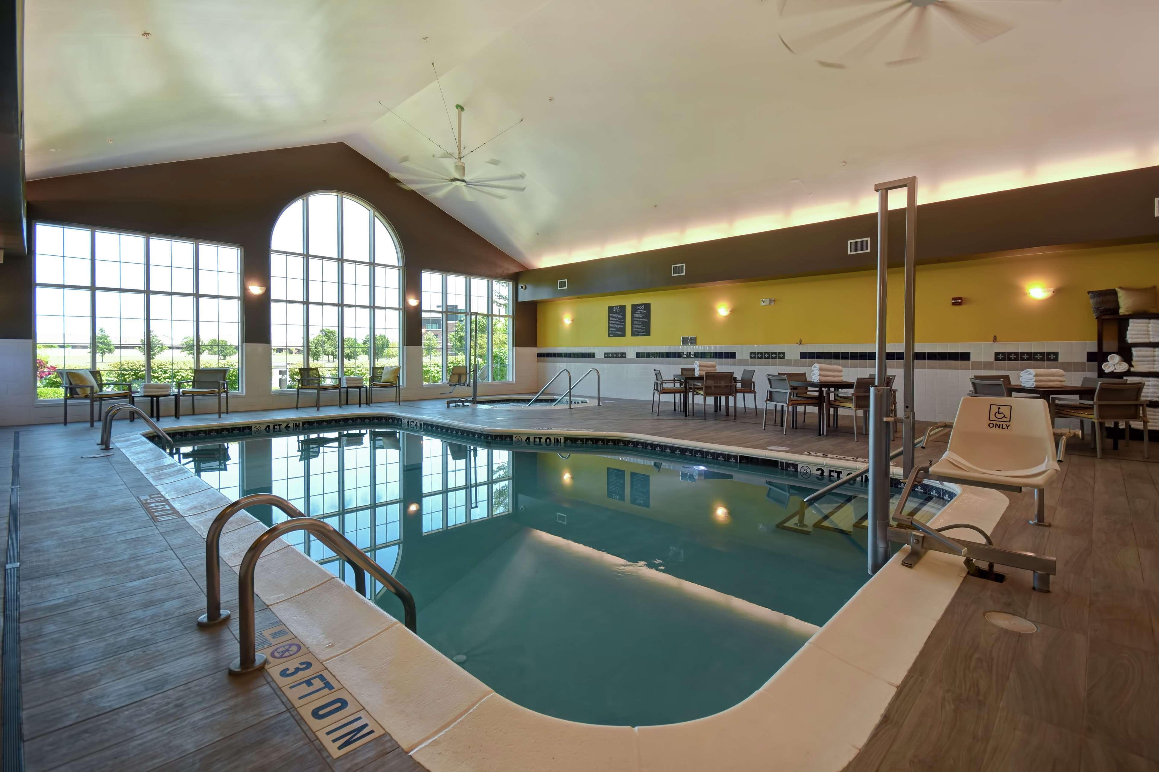 Homewood Suites By Hilton At The Waterfront Wichita Extérieur photo