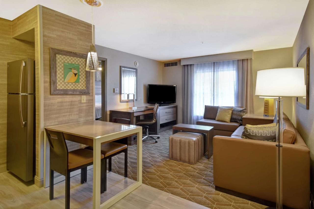 Homewood Suites By Hilton At The Waterfront Wichita Extérieur photo