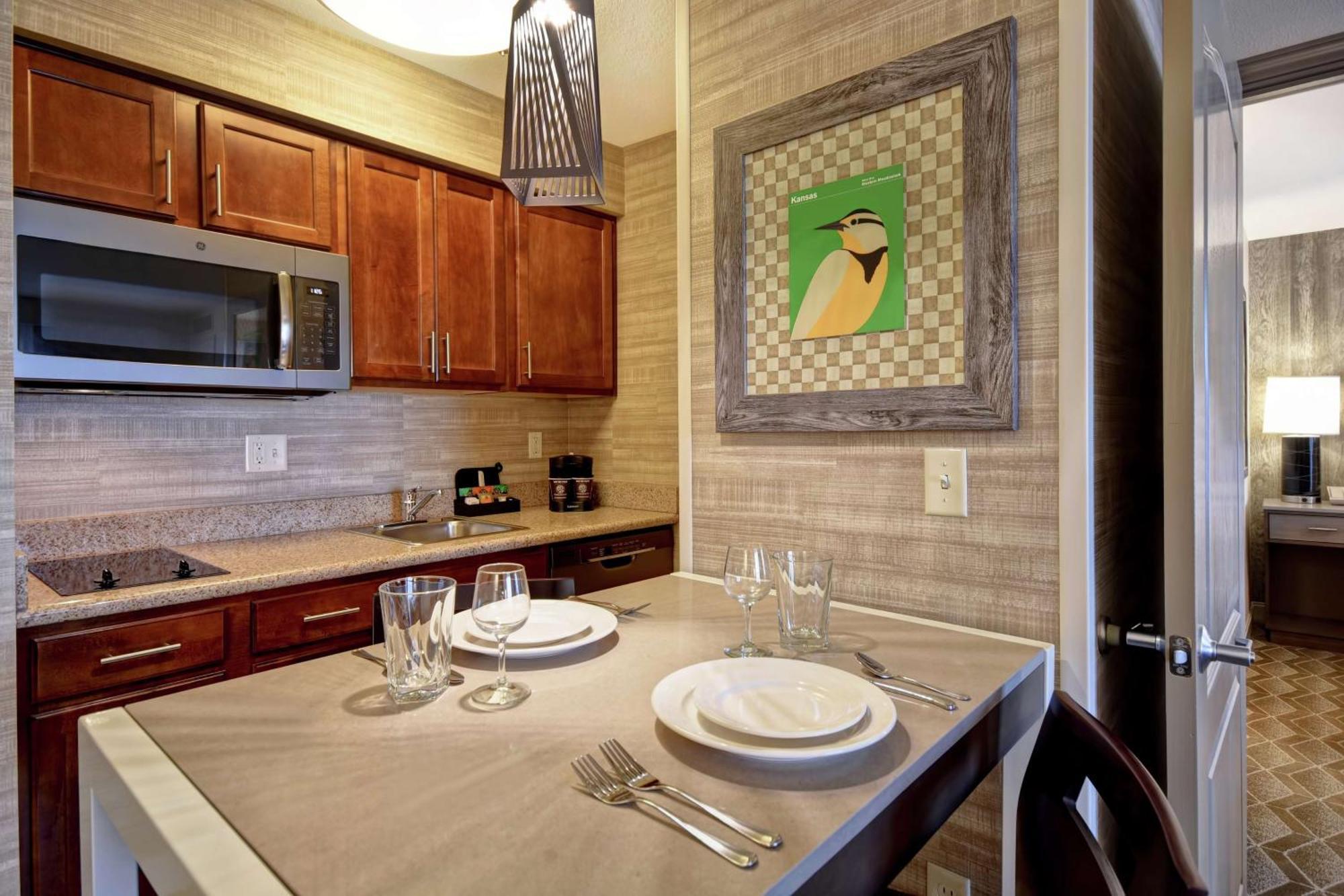 Homewood Suites By Hilton At The Waterfront Wichita Extérieur photo