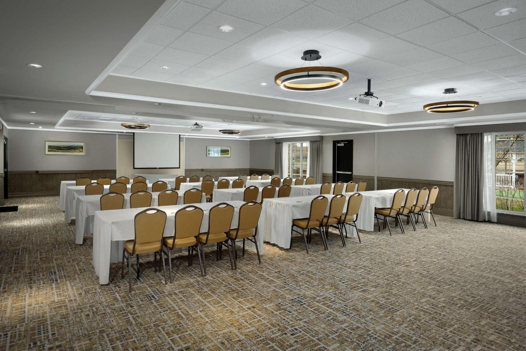 Homewood Suites By Hilton At The Waterfront Wichita Extérieur photo