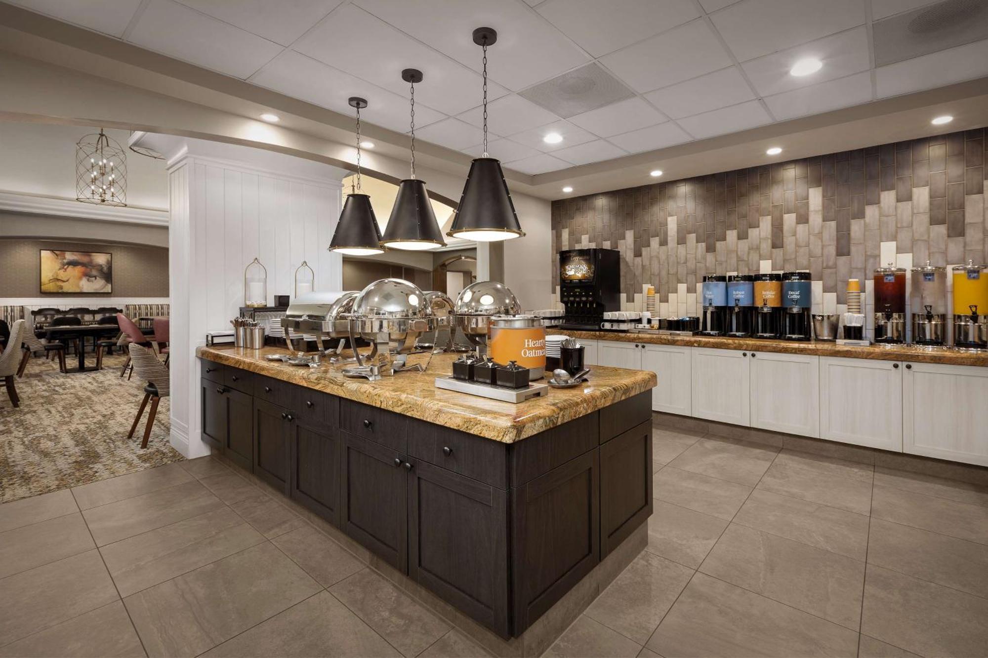 Homewood Suites By Hilton At The Waterfront Wichita Extérieur photo