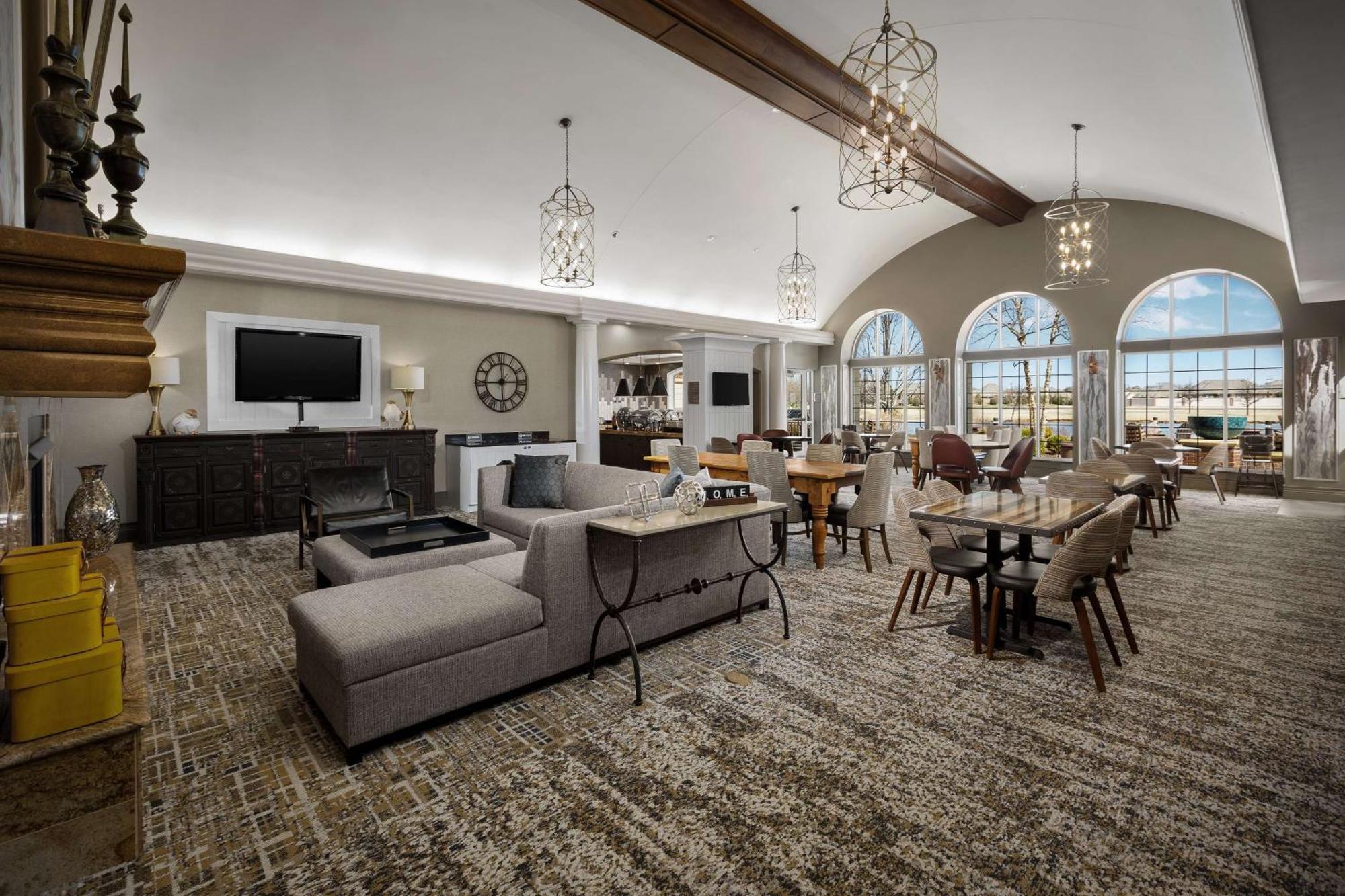 Homewood Suites By Hilton At The Waterfront Wichita Extérieur photo