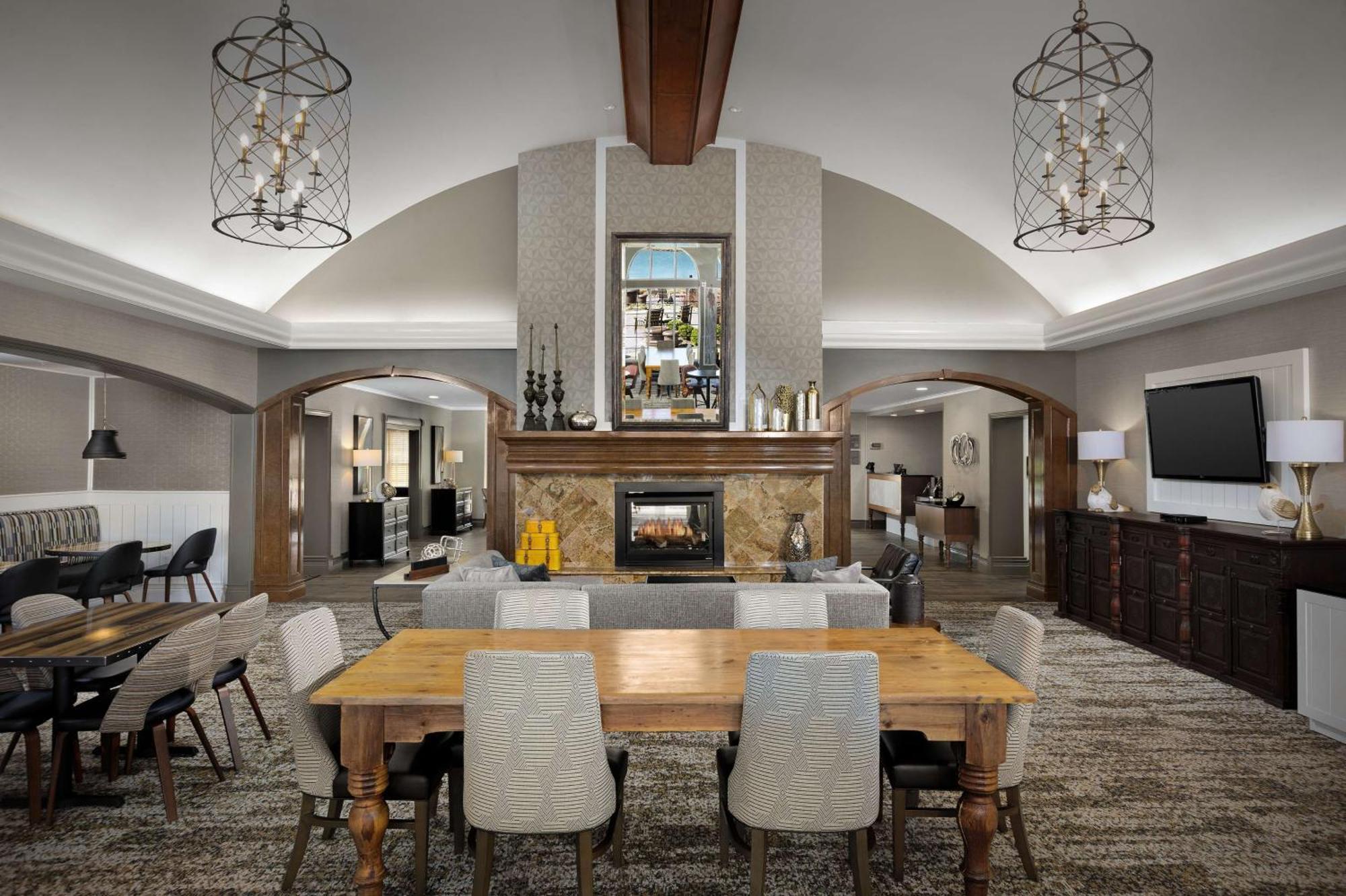 Homewood Suites By Hilton At The Waterfront Wichita Extérieur photo