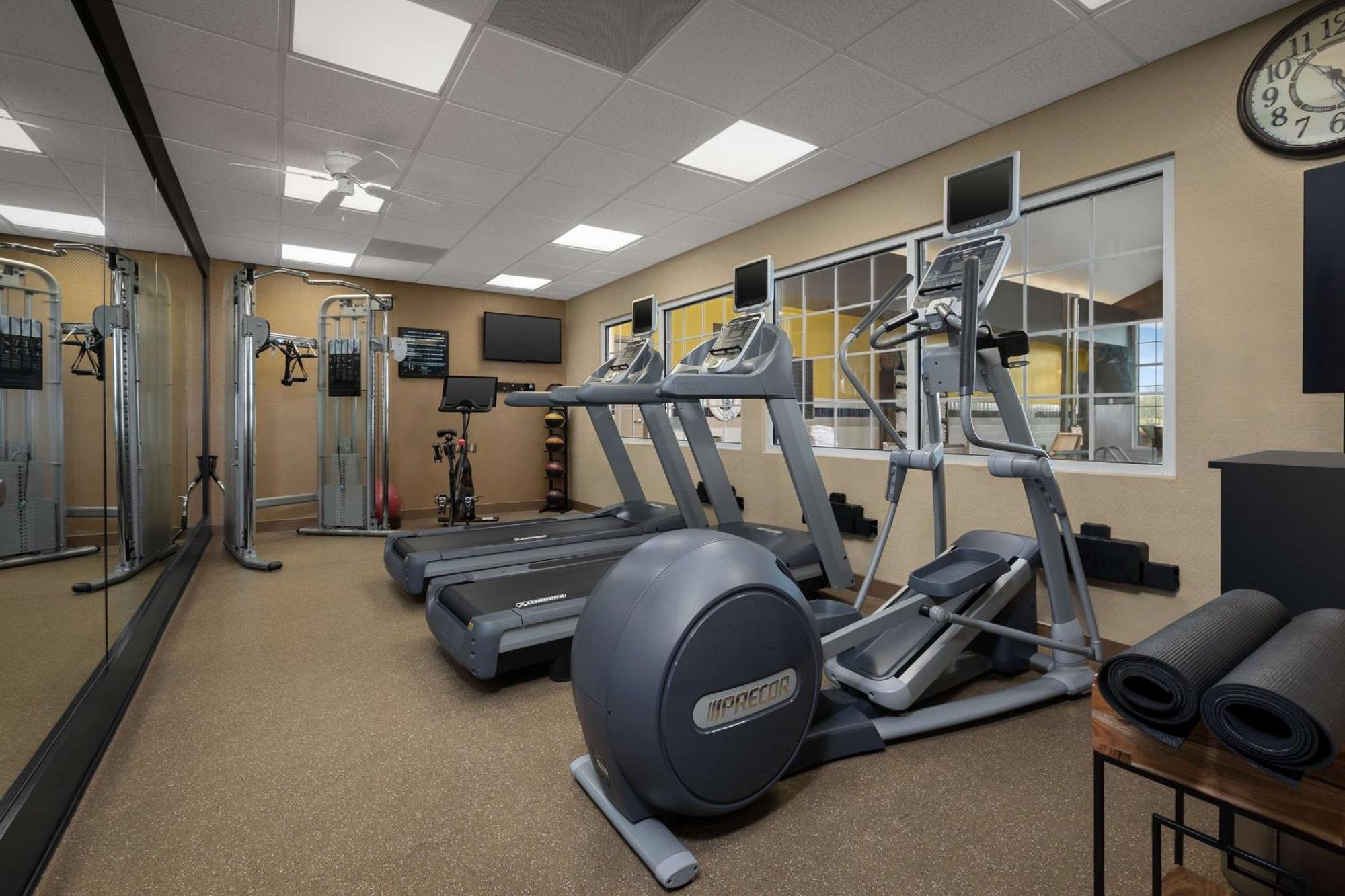 Homewood Suites By Hilton At The Waterfront Wichita Extérieur photo
